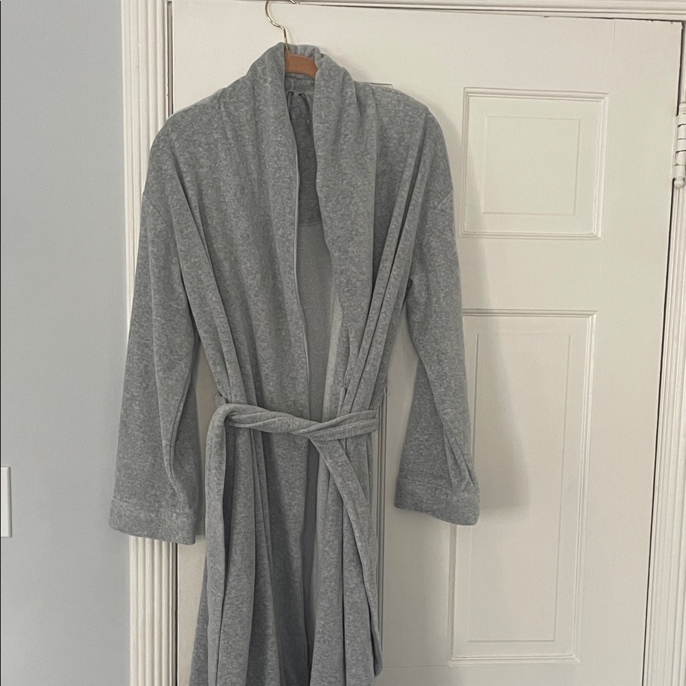 Anthropologie Gray Plush Robe with Tie